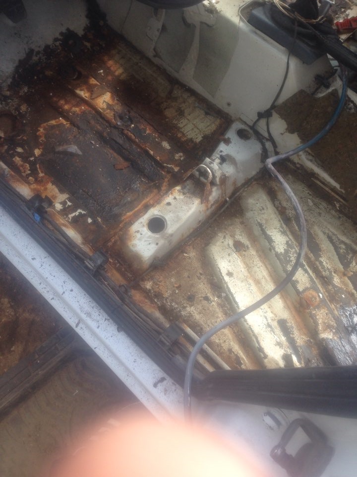 Обработка днище — Volkswagen Vento, 1,8 л, 1993 года | кузовной ремонт ...