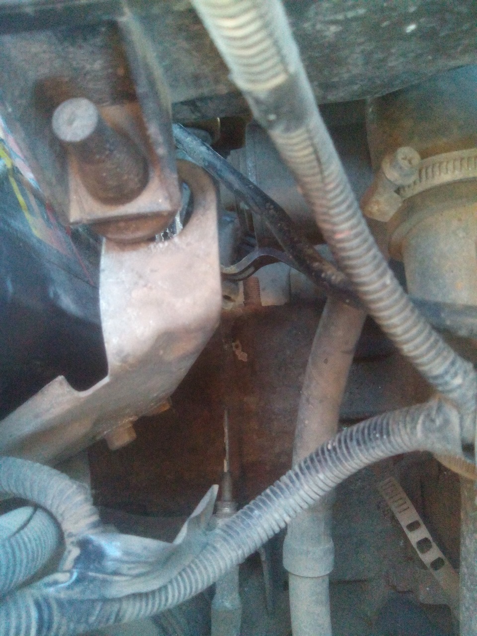 Порвался трос сцепления — Lada 21124, 1,6 л, 2008 года | поломка | DRIVE2