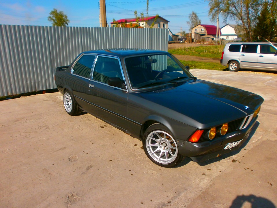 Фото в бортжурнале BMW 3 series (E21)