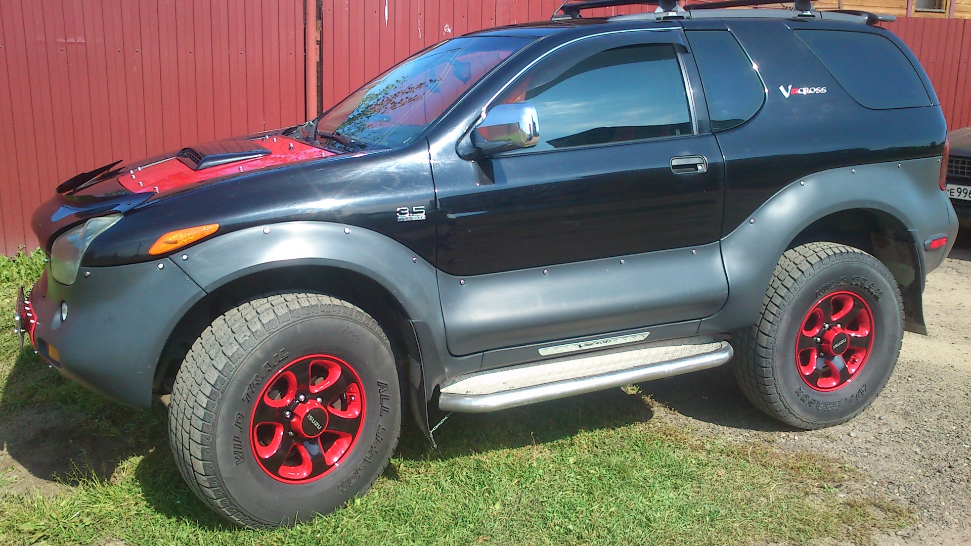 Isuzu VEHICROSS Ironman Edition