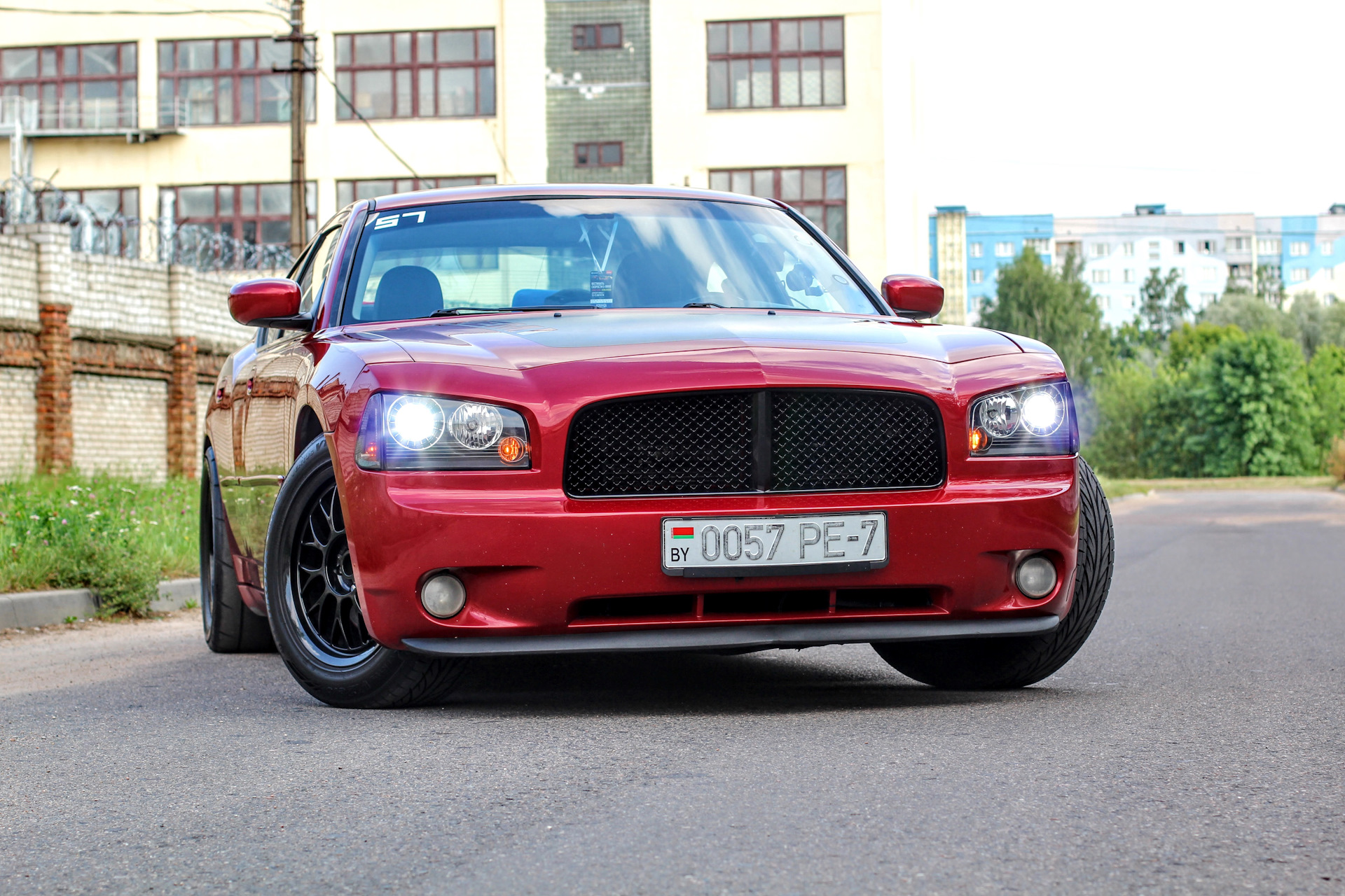 Dodge 5.2. Dodge Charger 5.7 Hemi. Dodge Charger 5.7. Додж v8. Dodge v20.