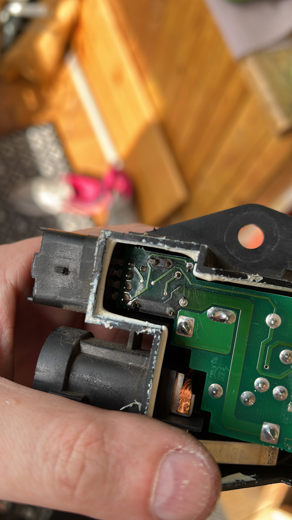 Вентилятор, восклицательный знак на приборке. — Peugeot 207 SW, 1,6 л ...