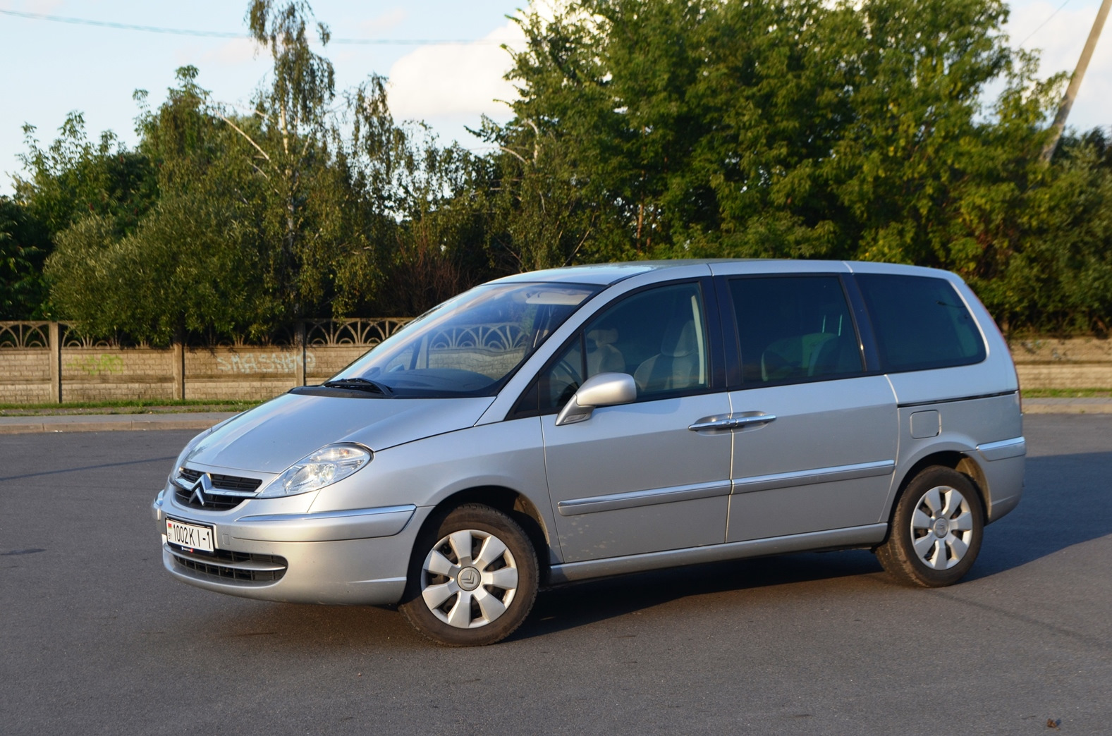 Минивэн ульяновск. Пежо минивэн 2005. Citroen минивэн 2009. Ситроен минивэн 2005. Ситроен минивэн 2008.