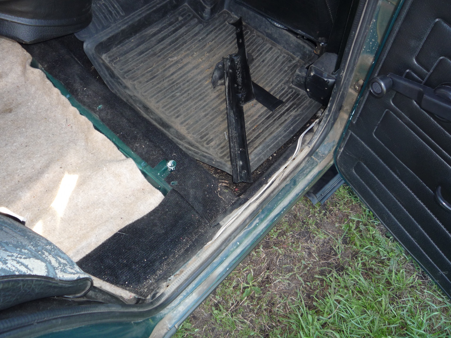 Ваз 2107 багажник с кнопки схема подключения