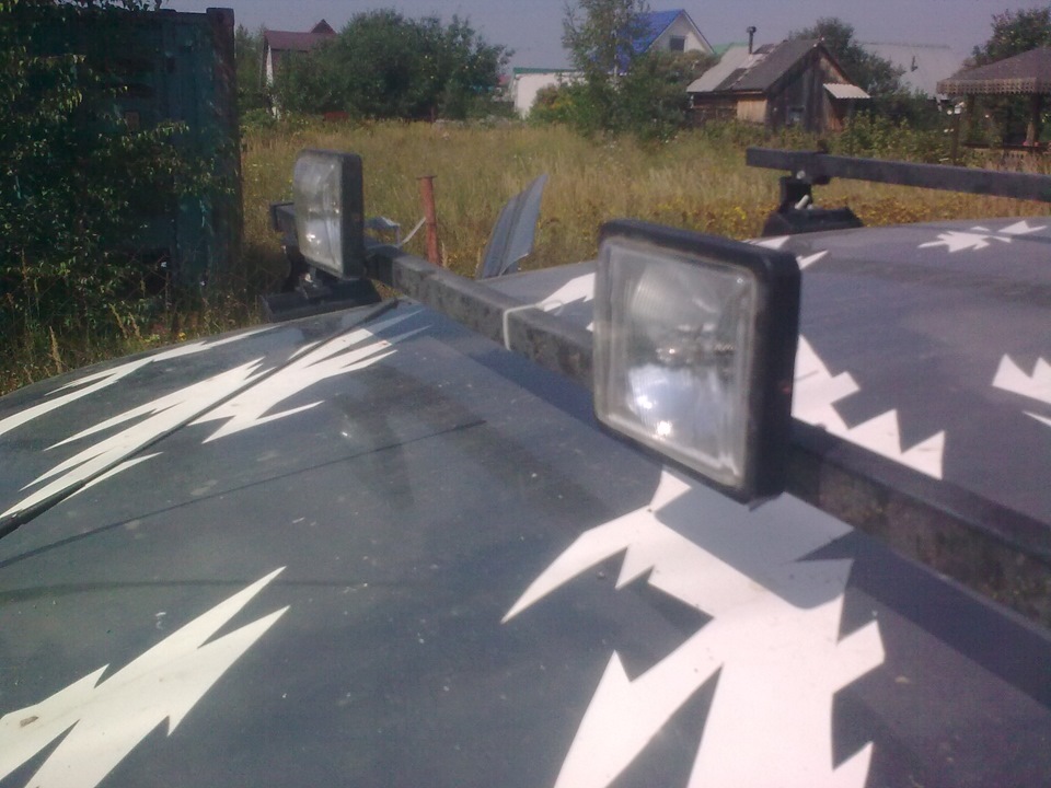 туманки на крышу присобачил — Chevrolet Niva (1G), 1,7 л, 2006 года ...