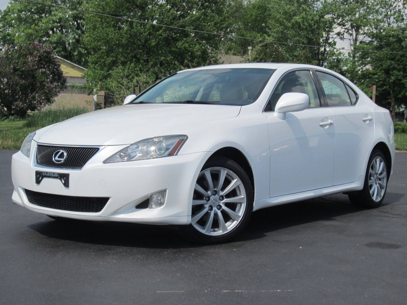 Лексус улан удэ. Lexus is 250 2007. Лексус is250 2007. Lexus 250 2007. Лексус is 250 2007 белый.