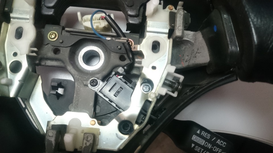 хотел сменить возжи, а не вышло. — Toyota Mark II (110), 2,5 л, 2002 ...