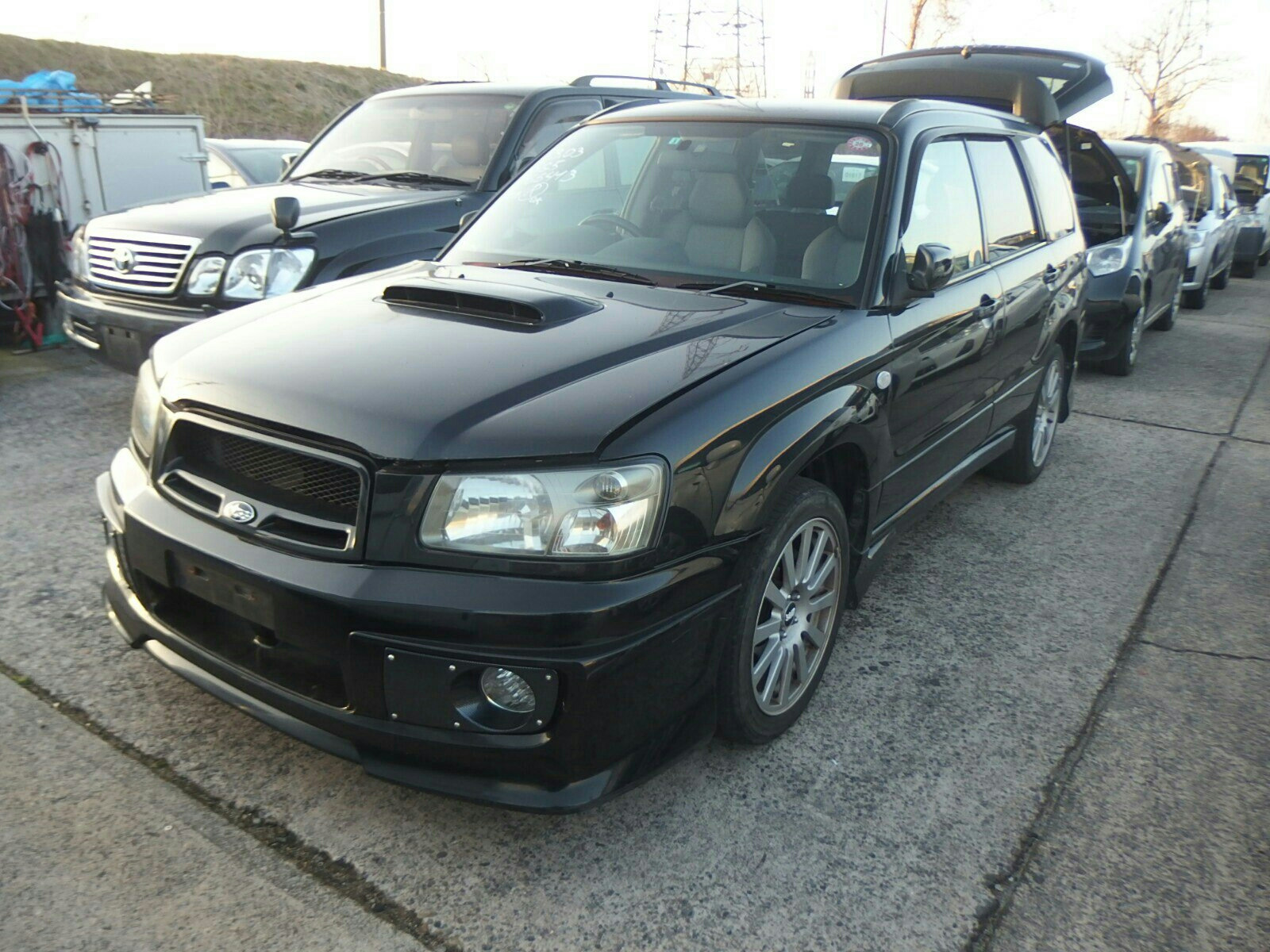 Субару владивосток. Subaru Forester sf5 и sg5. Subaru Legacy bh5 распил. Subaru Legacy BH И Forester sg5. Распил Subaru Forester sf5.