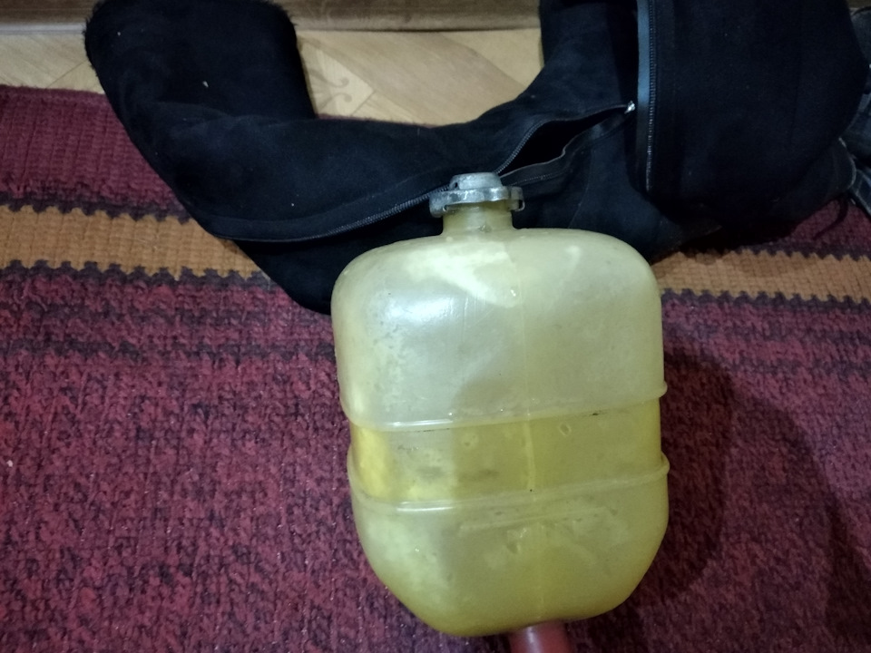 Замена "заглушек блока цилиндров" — Lada 21011, 1,3 л, 1979 года ...