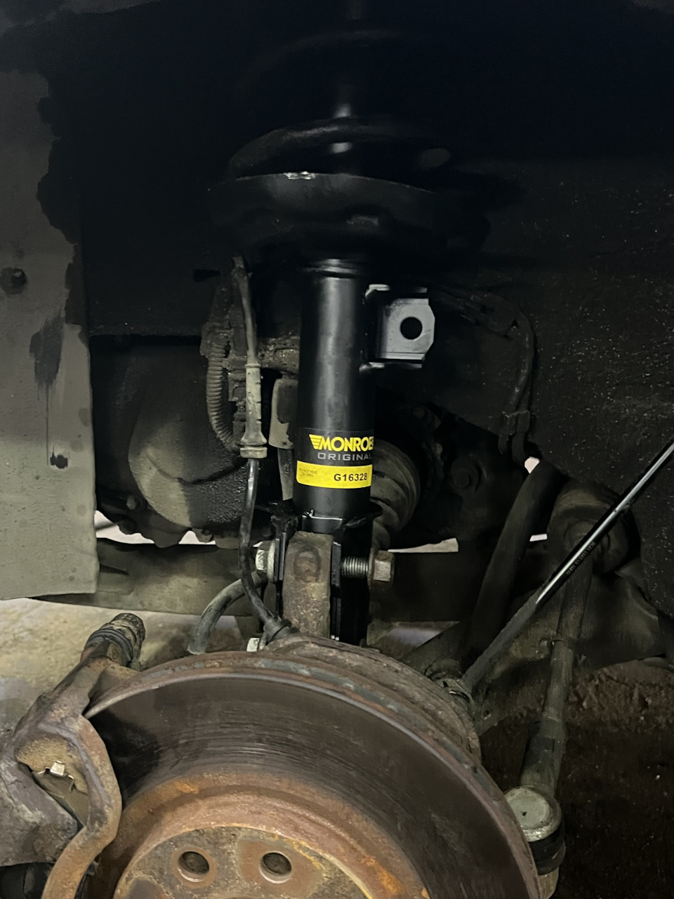 Фото в бортжурнале Opel Combo C. Запчасти на фото: G16328