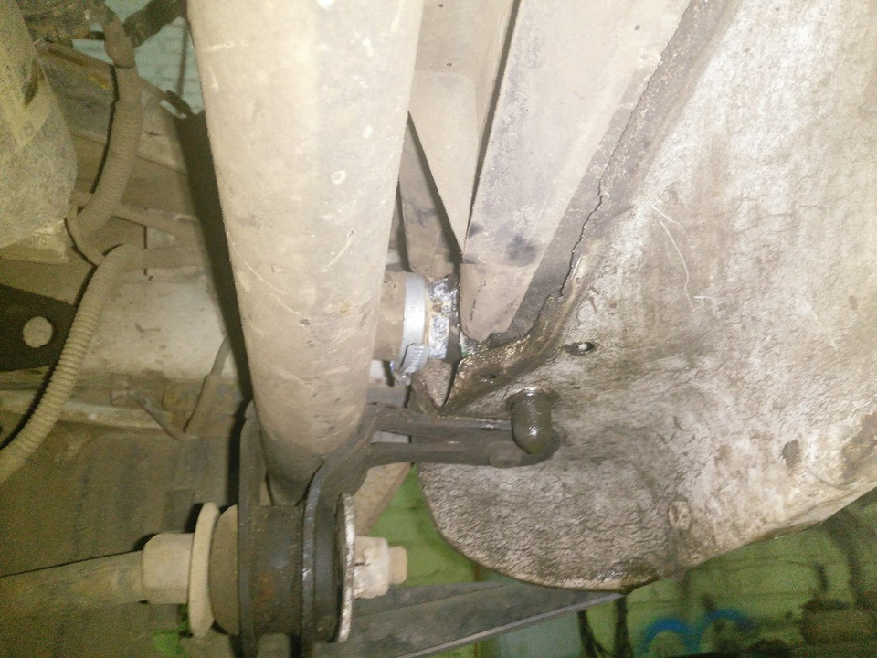 Греется до 95 градусов! потеки Антифриза на асфальте… — Lada Приора ...