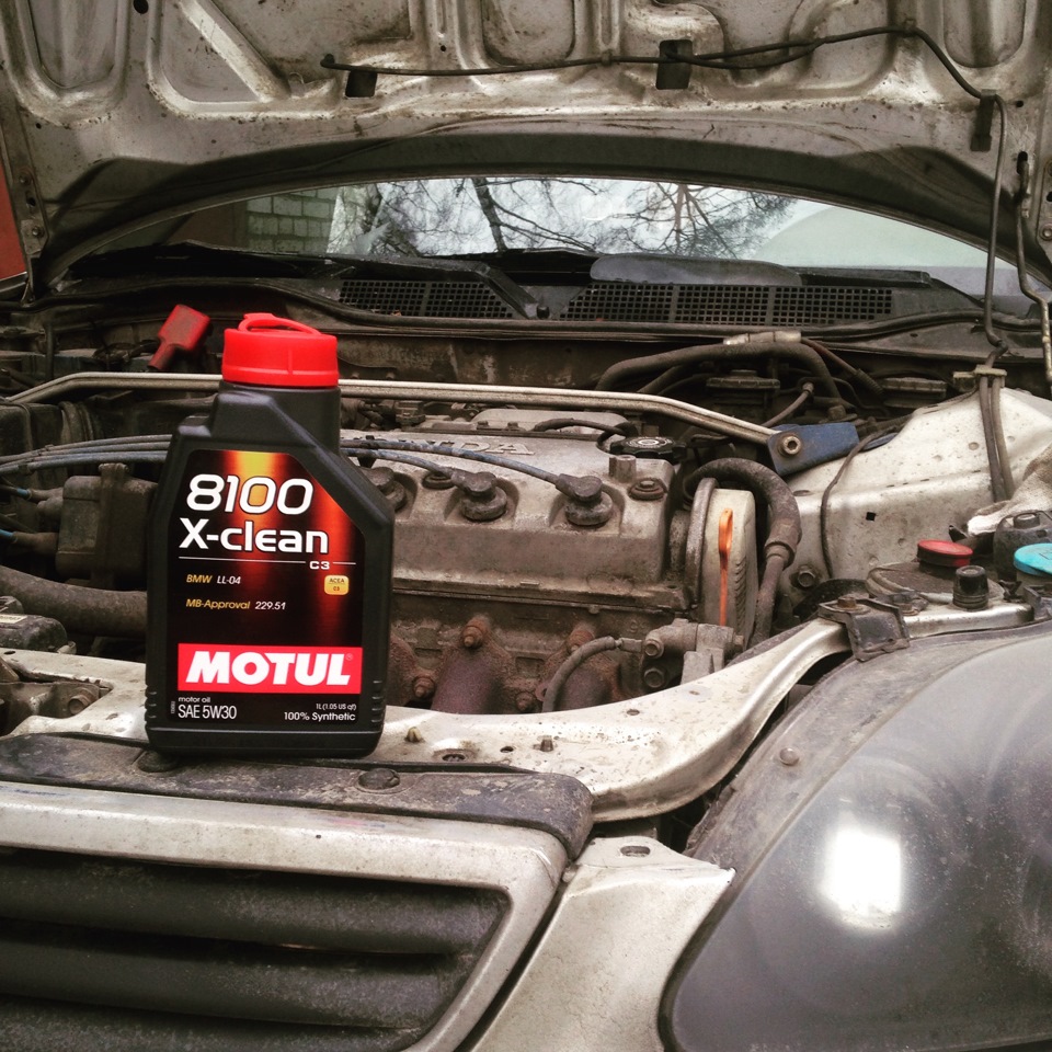 замена масла ДВС — Honda Civic Hatchback (6G), 1,5 л, 1996 года ...