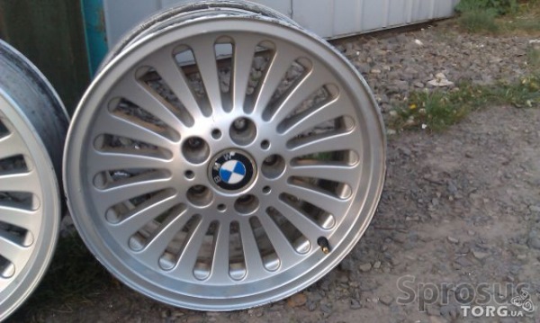 Диски 33. Бмв е39 на дисках 33 стиль. 33 стиль бмв 215/55 r16. бмв е34 33 стиль диски. диски бмв е39 оригинал.