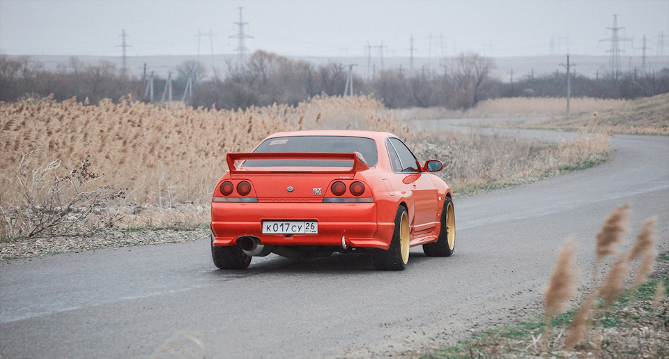 Nissan skyline r33 выворот