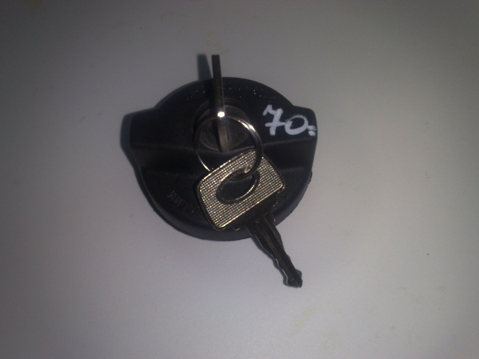 Слили бензин — Lada 4x4 3D, 1,7 л, 2010 года | тюнинг | DRIVE2