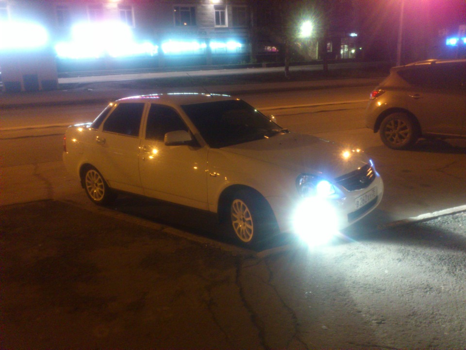 Тонер и ксенон в птф…всё как у всех =) — Lada Приора седан, 1,6 л, 2013 ...