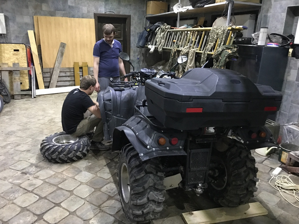 Кпп stels 300. Ремонт квадроцикла стелс 500. Ремонт квадроцикла стелс 500. Чиним квадроцикл. Габариты квадроцикла стелс 500 gt.