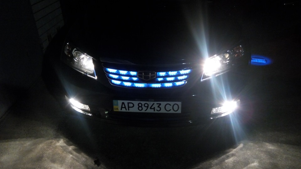 Светодиодная подсветка решетки радиатора. — Geely Emgrand EC7 FE-1, 1,8 ...