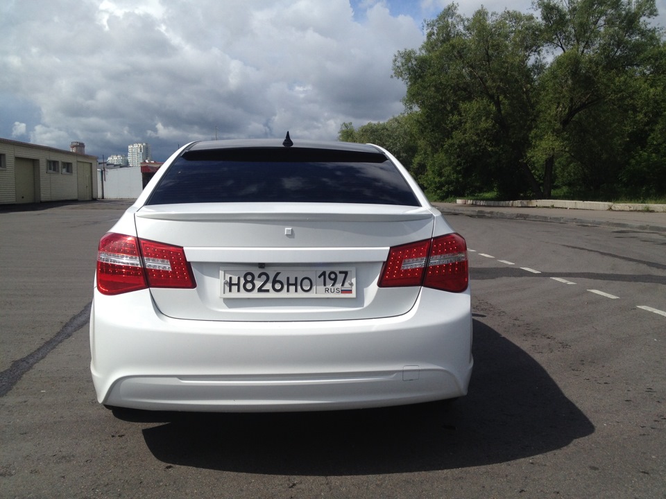 Козырек на заднее стекло. — Chevrolet Cruze (1G), 1,8 л, 2011 года ...