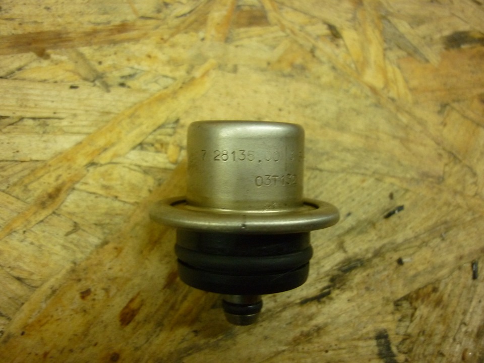 регулятор давления топлива renault. регулятор давления топлива 5bar. регулятор давления топлива рено сценик 1 2. регулятор давления топлива рено лагуна 1 1. регулятор давления дизель 1.