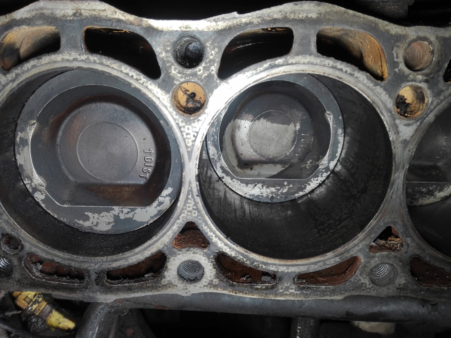 Почему гнет клапана. Загнуло клапана на Фольксваген поло 1,2. Гнет клапана x18xe. Opel Corsa d 1.4 гнет ли клапана. Hyundai Accent 2007 гнет ли клапана.