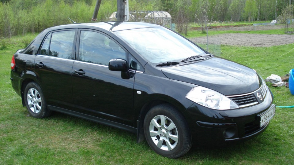 Тиида 1.6. Nissan Tiida 1.6. Ниссан Тиида 1.6 Элеганс. Ниссан Tiida 1.6 2010. Ниссан Тиида 1.6 2004 года седан.