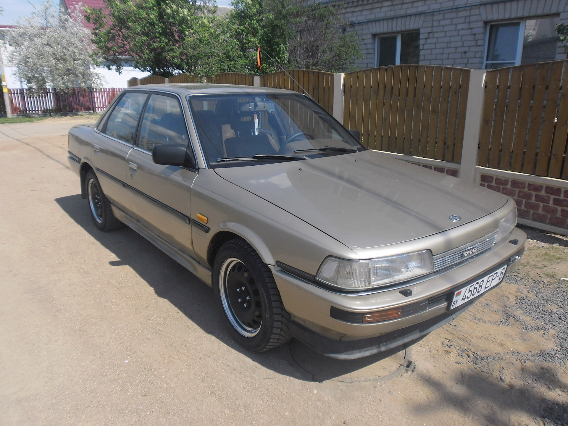 Toyota Camry 1988