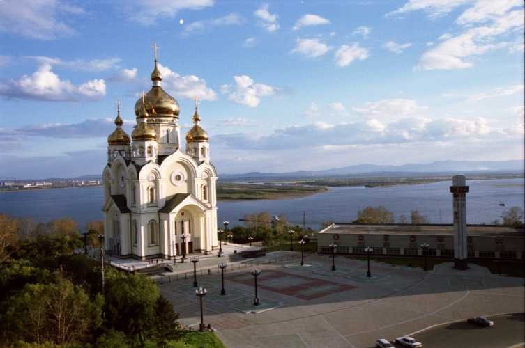 Хабаровск, храм на берегу Амура