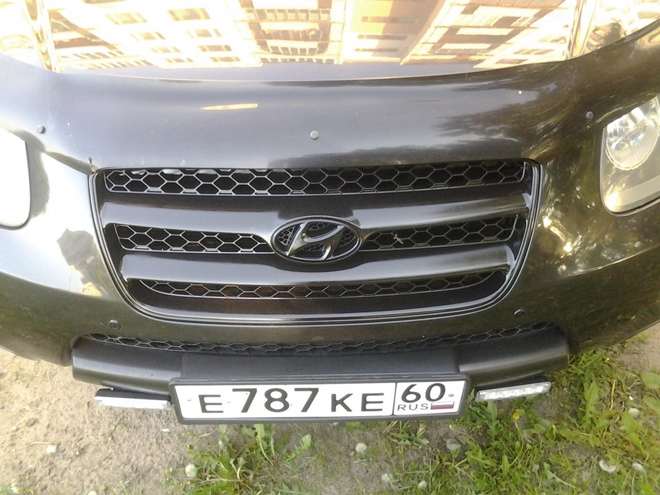 Решетка санта фе 2. Решетка радиатора Hyundai Santa Fe 2.