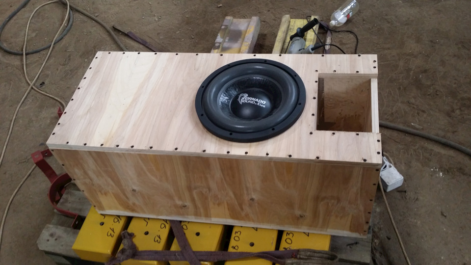 Крутой сабвуфер. 19 сабвуфер. Альфард автозвук 360. Музыка без саба. Крутой сабвуфер.