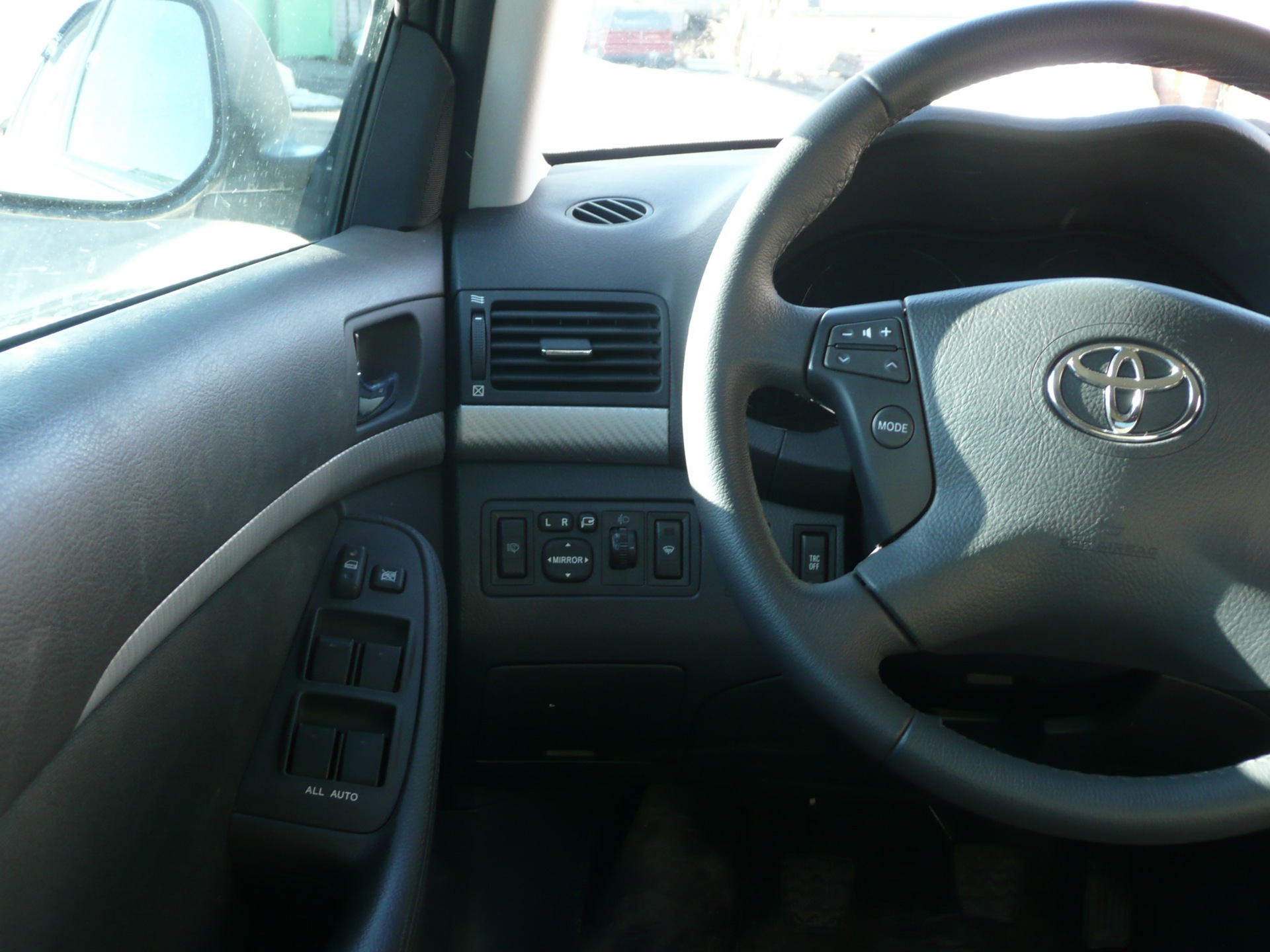 Changing the interior  Anti Wood  - Toyota Avensis 18 L 2008