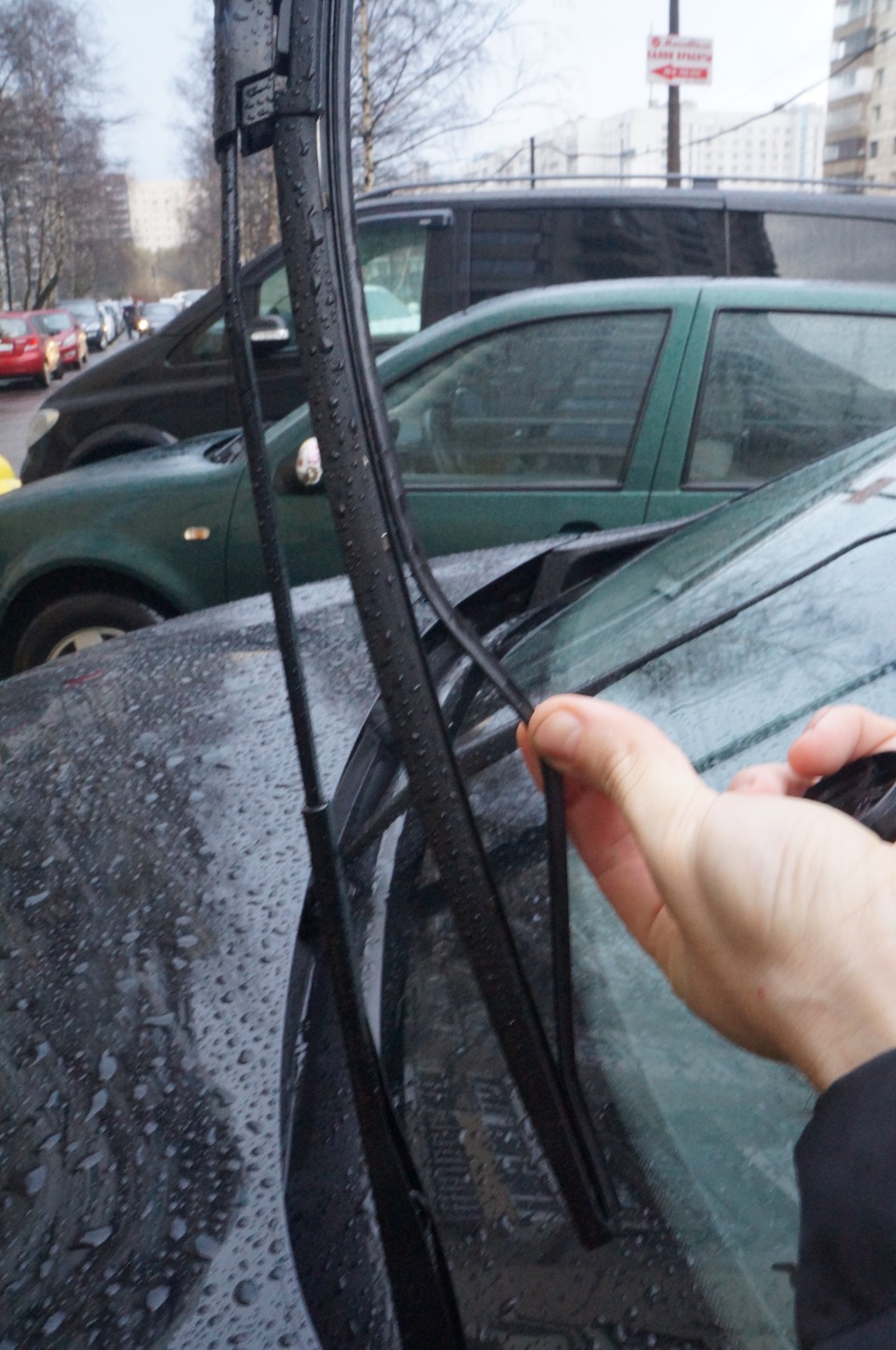 Надрыв резинки снизу… — Renault Megane III