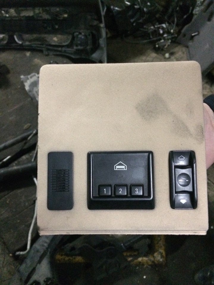 Ништяки: Garage Door Opener / HomeLink — BMW 5 series (E39), 3 л, 2001