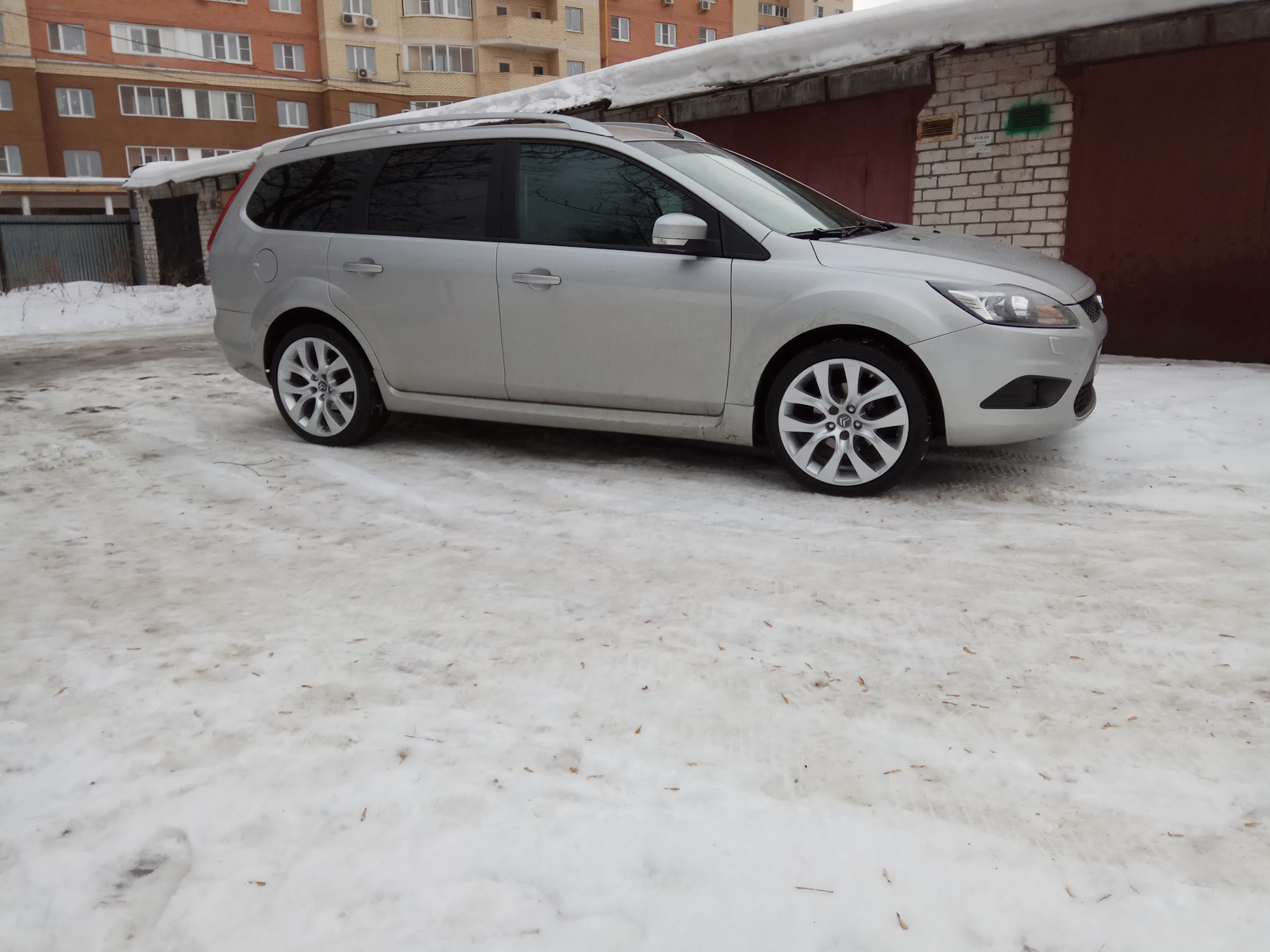 Диски на лето дубль 2) + замена масла. — Ford Focus II Wagon, 2 л, 2010  года | колёсные диски | DRIVE2