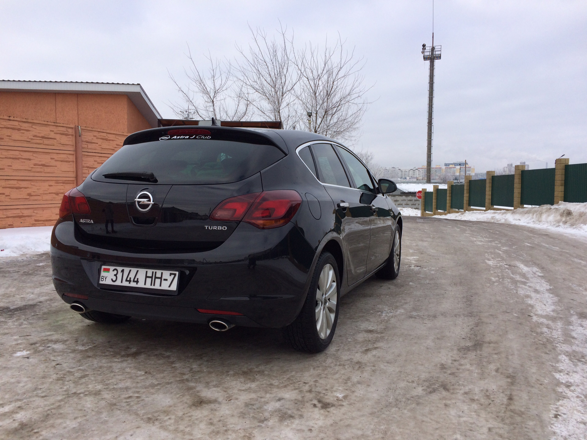 Opel astra 1.4. Opel Astra j 1.4 Turbo. Opel Astra j 1.4 Turbo 2013. Опель Астра 2010 1,4 турбо. Опель Астра 1.4 турбо автомат.