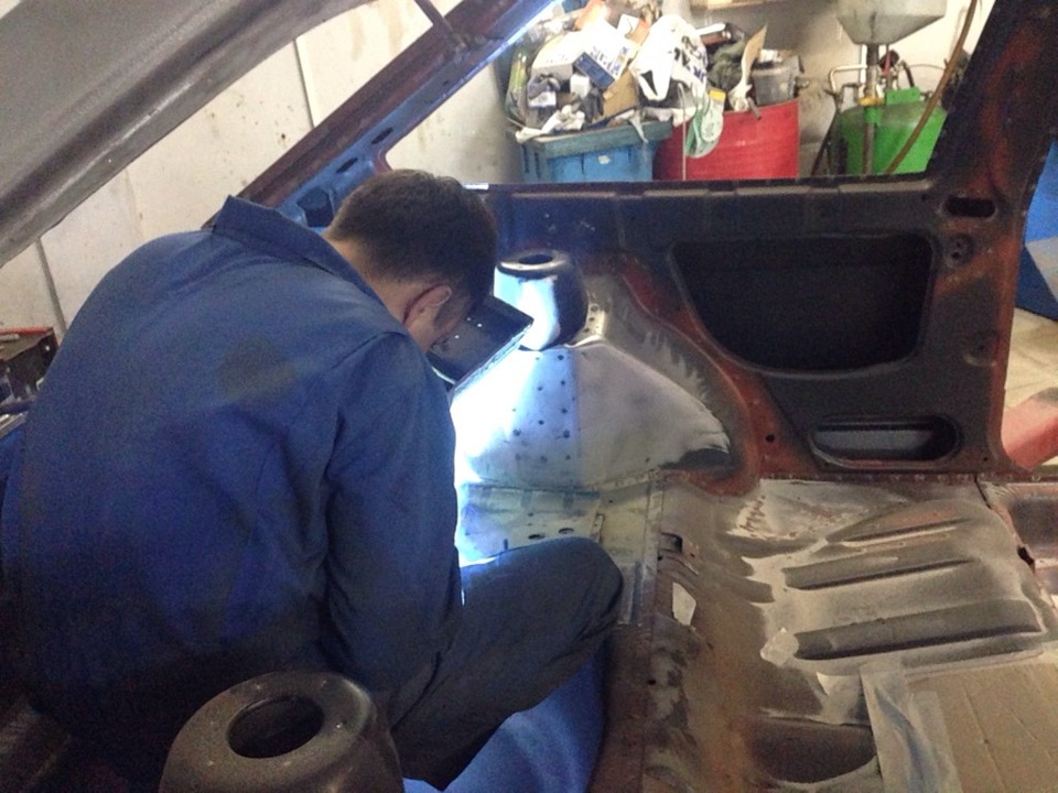 3. Перенос аккумулятора в багажник — Lada 2108, 1,5 л, 1991 года ...