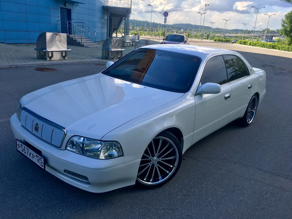 Toyota Crown Majesta s140