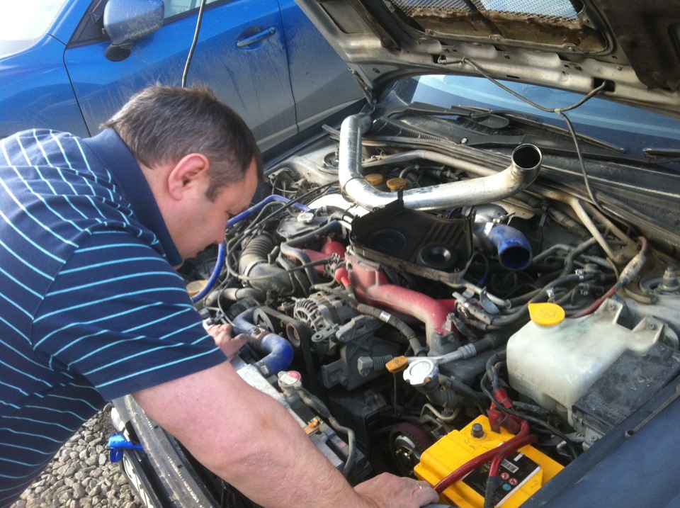 Вроде все не плохо, но двигатель хотелось бы помыть, НО страшно — Subaru Impreza WRX STI (GD)