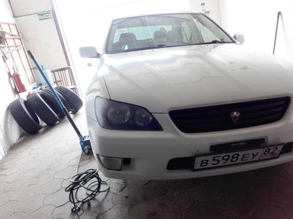 Летняя резина — Toyota Altezza, 2 л, 1999 года | шины | DRIVE2