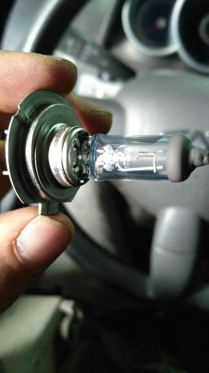 Прожектор заднего хода чери тигго т11. Дамеа стоп сигнала чери тиго 7про. Тигго 7 про замена лампочек. Прожектор заднего хода чери тигго т11. Птф чери тигго 3 2018.