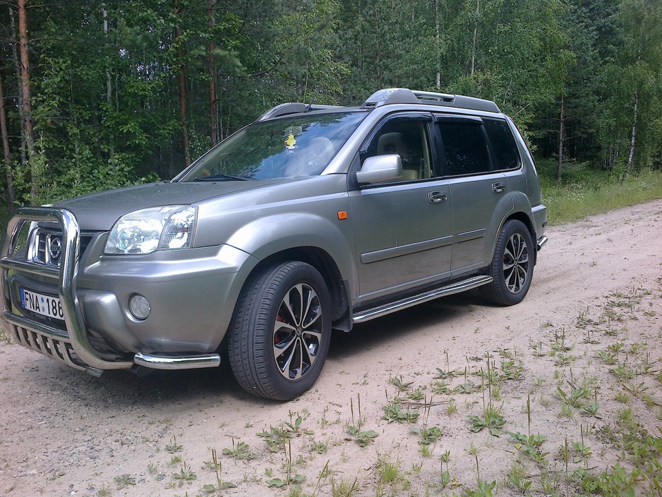 Диски х трейл. Nissan x-Trail t30 r19. Nissan x Trail t30 и t31. Nissan x-Trail t30 r18. Ниссан x-Trail t30 на r18 колесах.