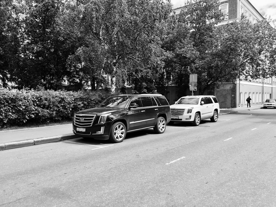 52-cadillac-escalade-4g-6-2-2015-drive2