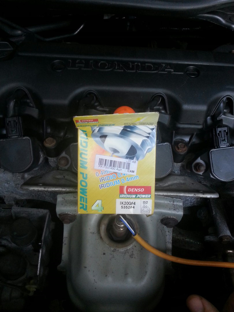 Заменил свечи зажигания — Honda Civic 4D (8G), 1,8 л, 2010 года ...