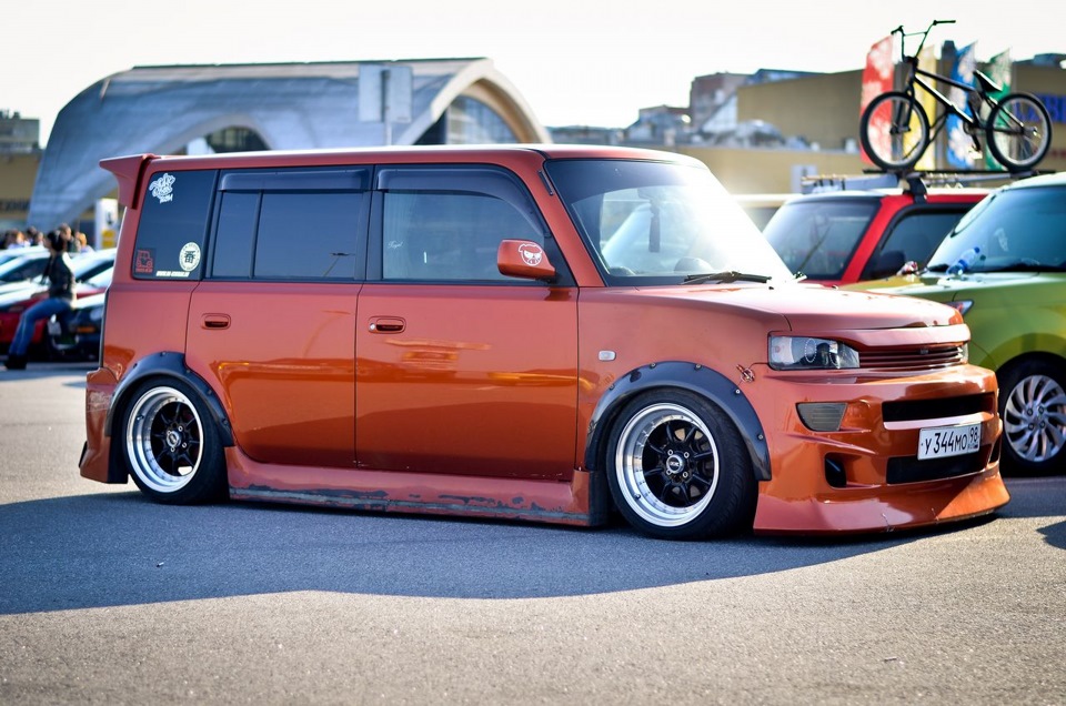 Toyota BB stance