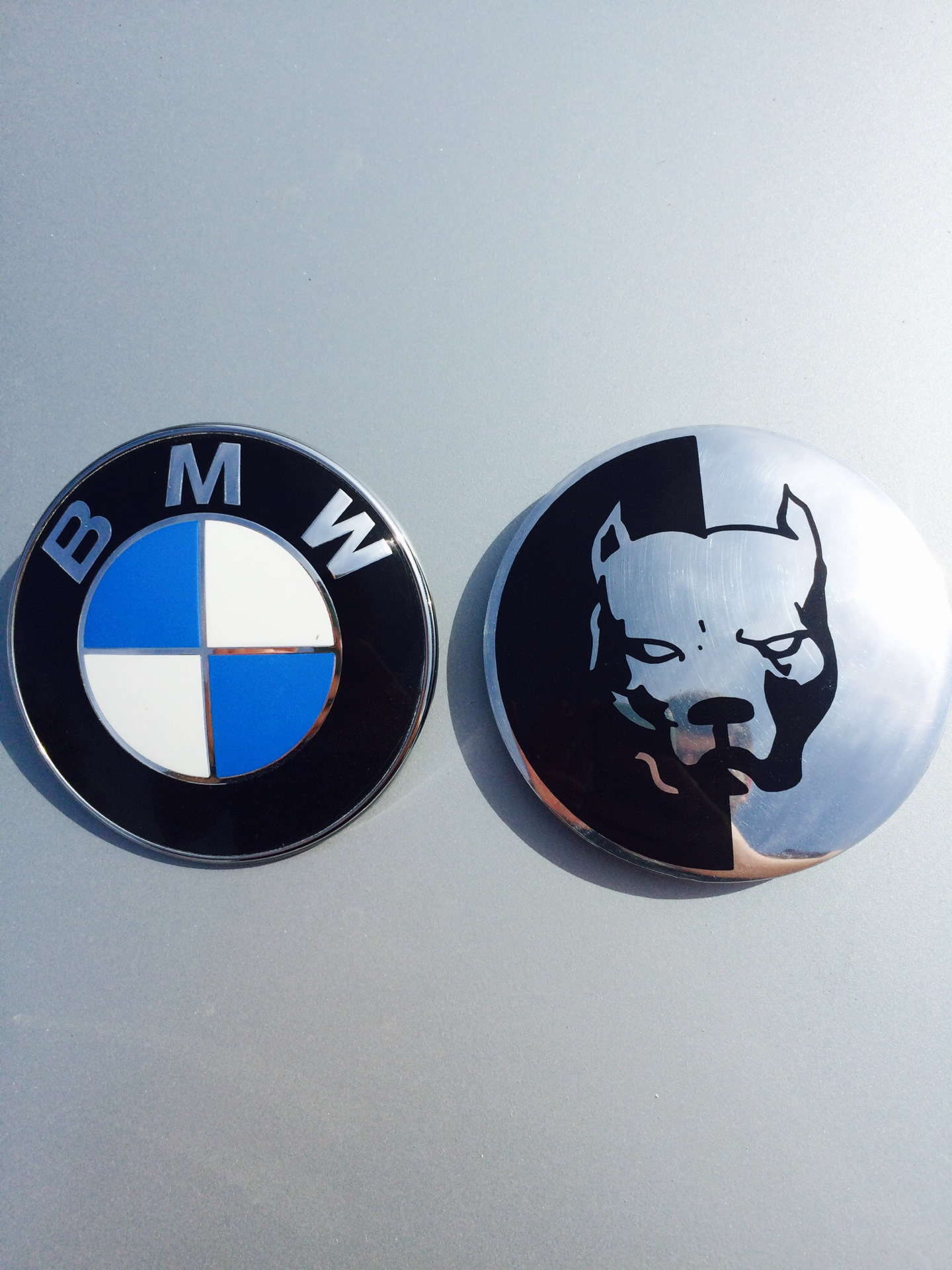 BMW знак