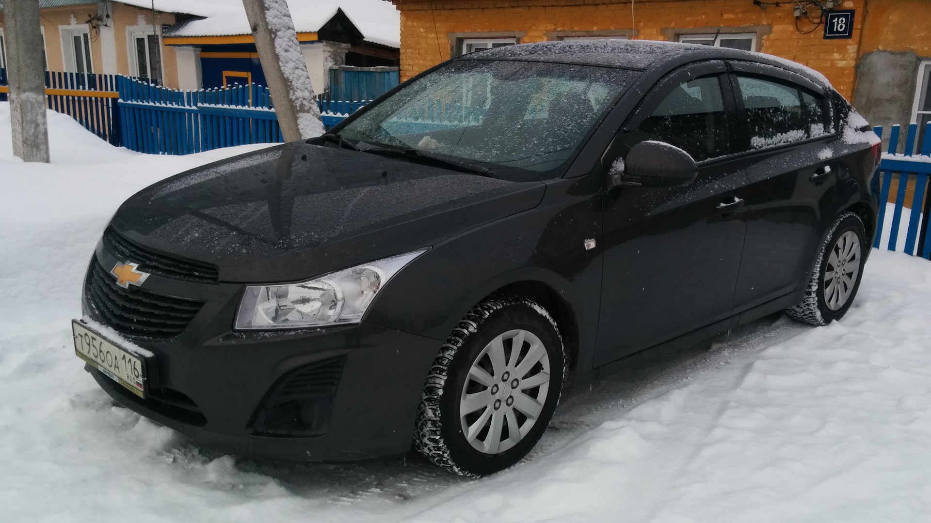 Chevrolet Cruz 2013 хэтчбек черный