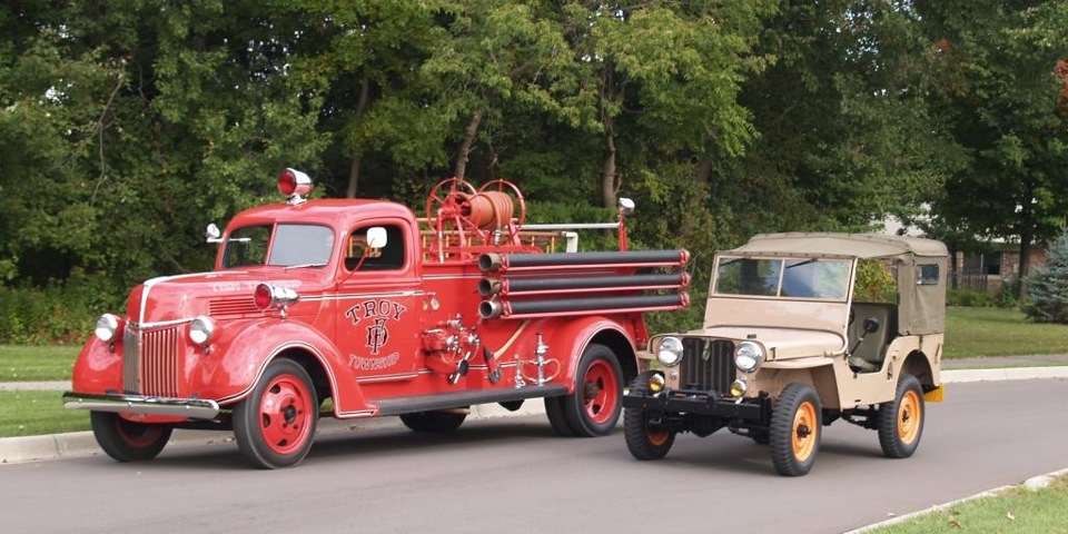 Фордмак бусти. 1940 Ford tractor Truck. Форд ф600 пожарный. Ford 1940-1975. Пожарная машина Форд.