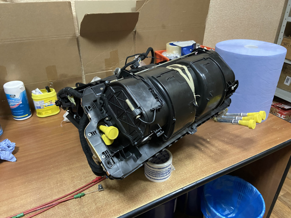 43Q4GSx7-WcomvdPuke11-eC2WY-960.jpg