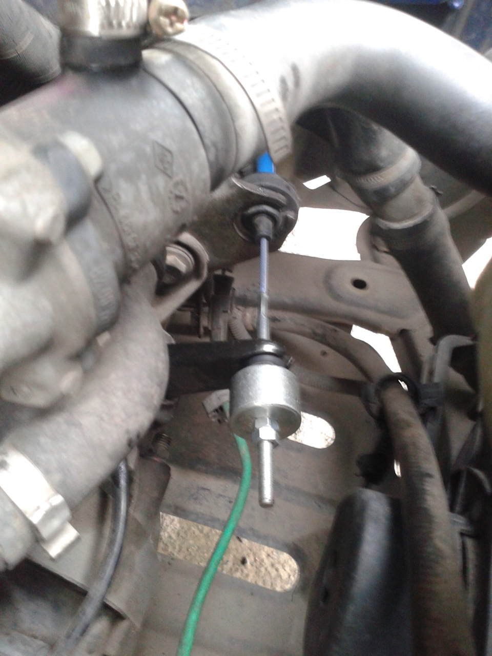 Скрип педали сцепления побежден!))) — Renault Logan (1G), 1,4 л, 2006 ...