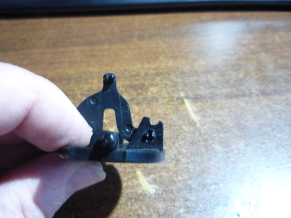 сверху сломаное ухо. — Ford S-Max (1G)